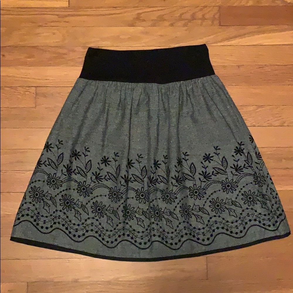 Joe Benbasset skirt